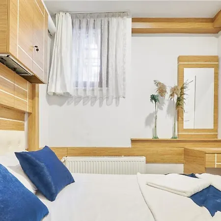 Hotel Taksim 3*