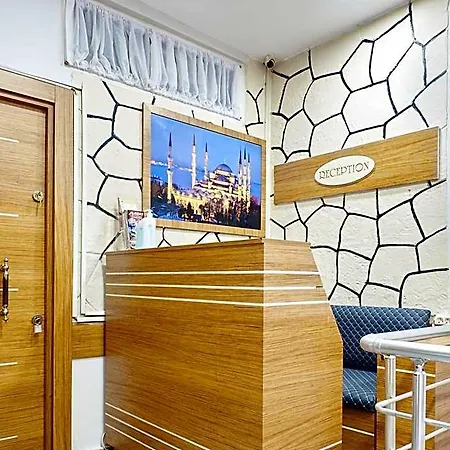 Hotel Taksim 3*