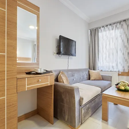 Hotel Taksim 3*